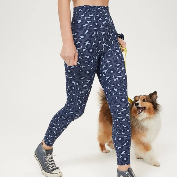 Aerie Offline Blue Camo 7/8 Length Hi Rise Leggings, Size L Short‎ - Picture 1 of 8